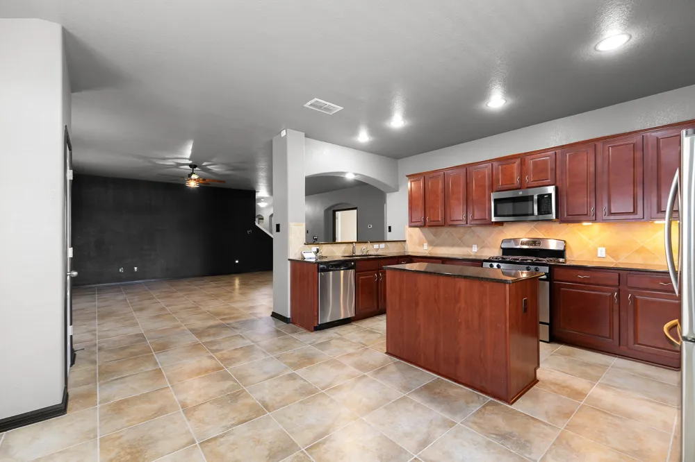 1729 Hidden Springs Path Round Rock, TX 78665