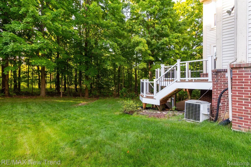 43159 Sandstone Novi City, MI 48377