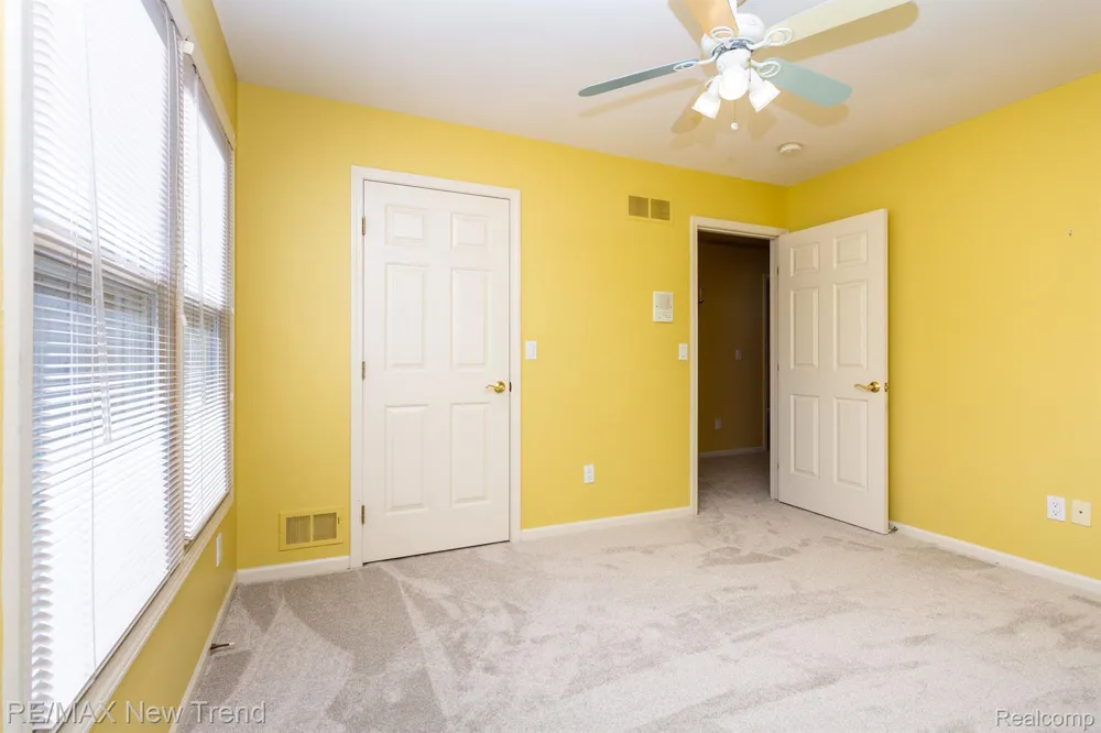 43159 Sandstone Novi City, MI 48377