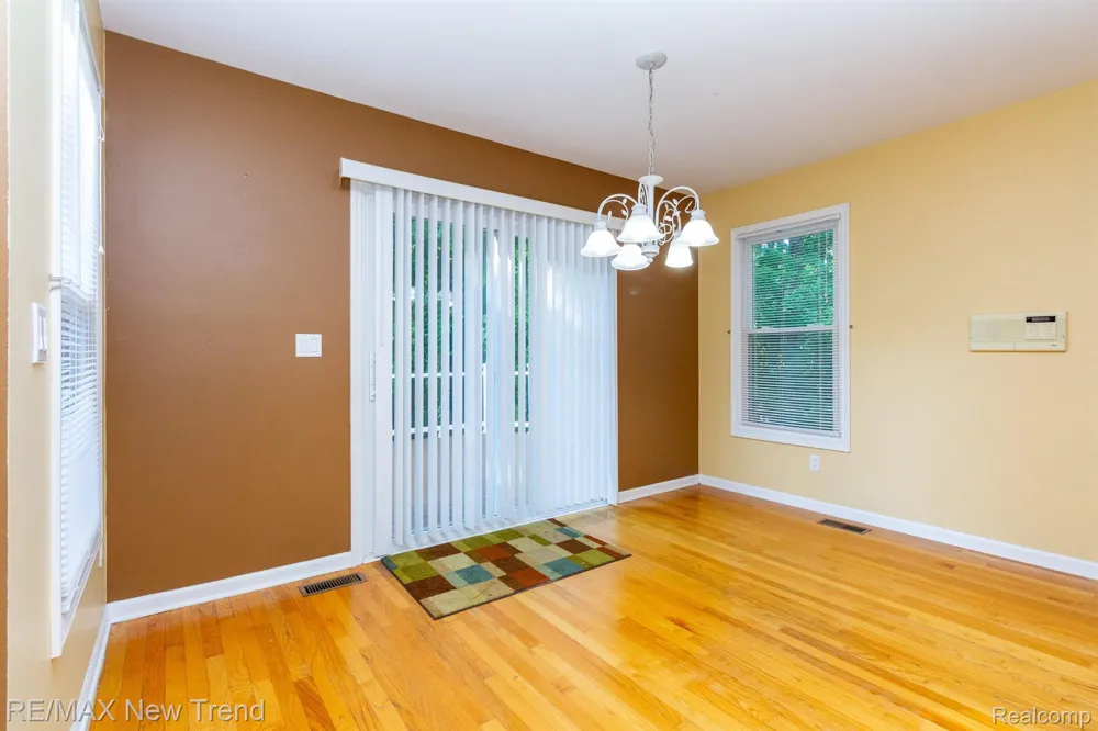 43159 Sandstone Novi City, MI 48377