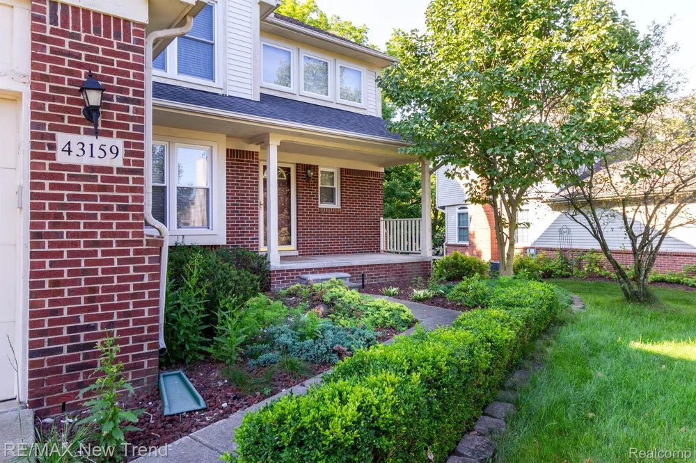 43159 Sandstone Novi City, MI 48377