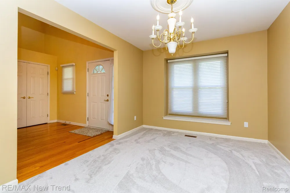 43159 Sandstone Novi City, MI 48377