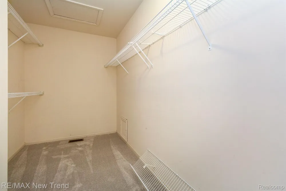 43159 Sandstone Novi City, MI 48377