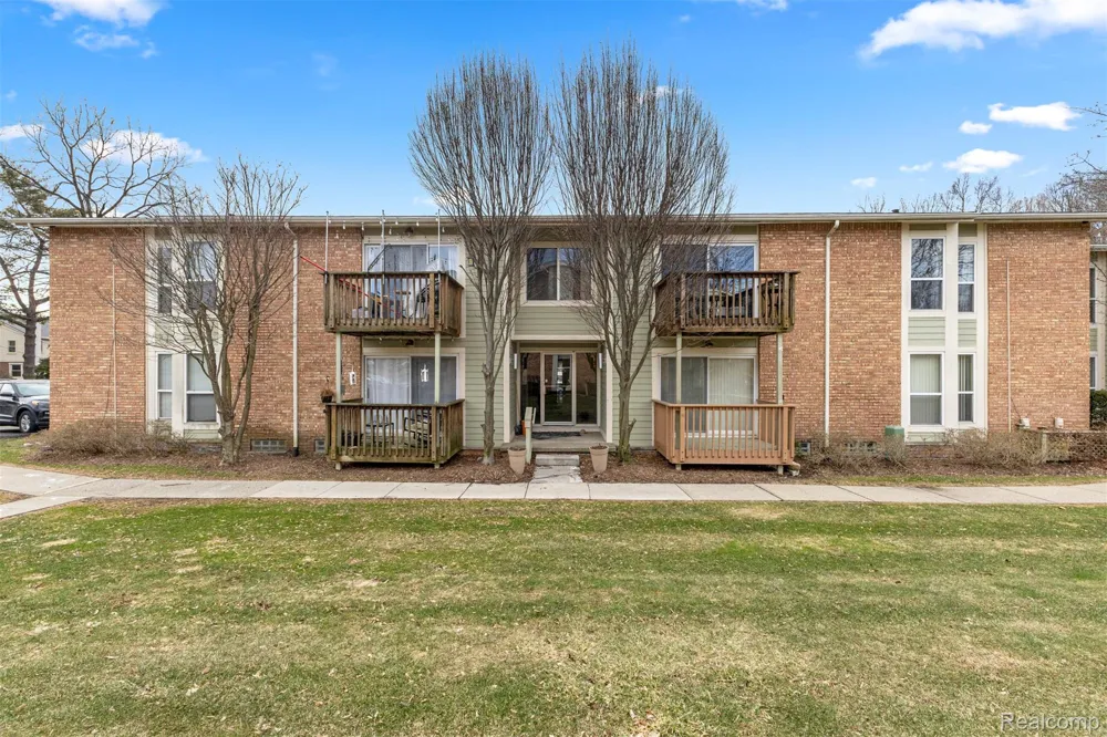 705 Randolph Street Northville City, MI 48167