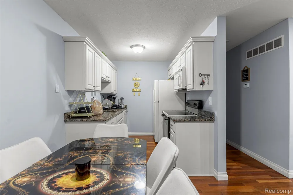 705 Randolph Street Northville City, MI 48167
