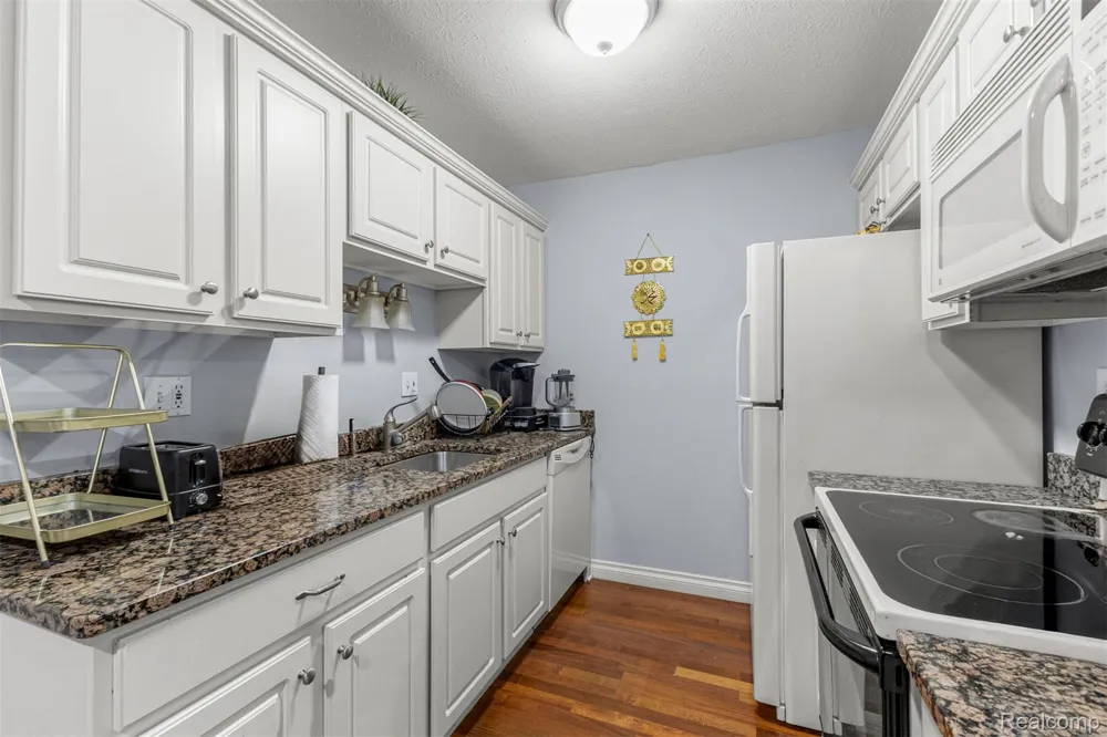 705 Randolph Street Northville City, MI 48167