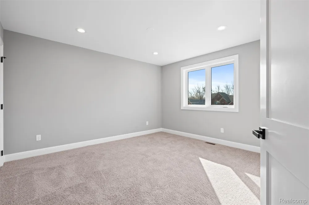 2185 Heidi Drive Addison Township, MI 48370
