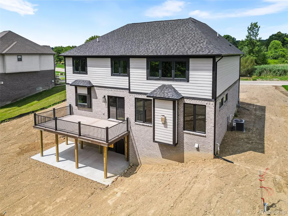 2185 Heidi Drive Addison Township, MI 48370