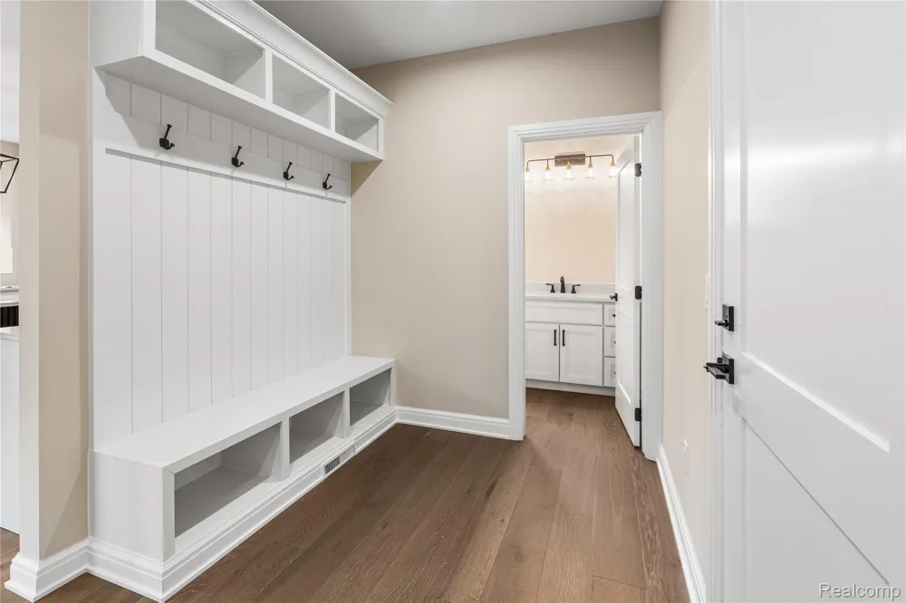 2185 Heidi Drive Addison Township, MI 48370