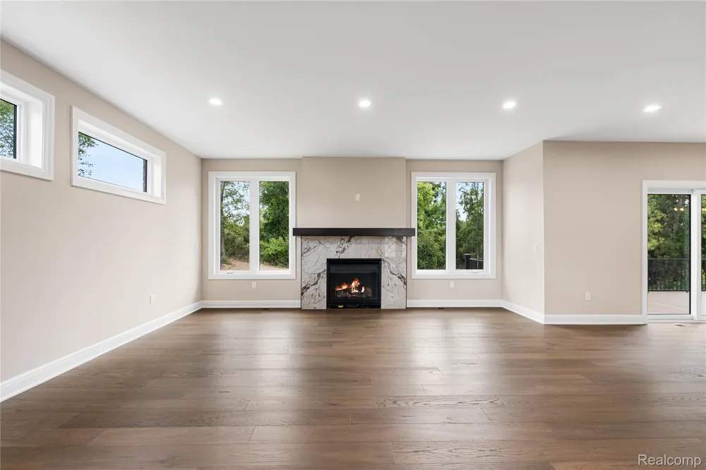 2185 Heidi Drive Addison Township, MI 48370