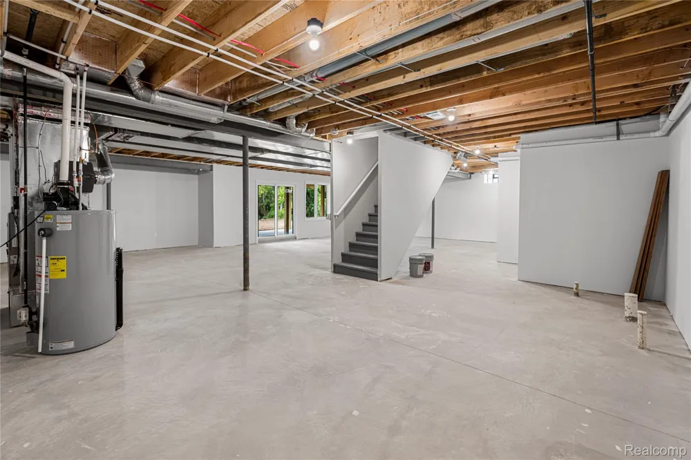 2185 Heidi Drive Addison Township, MI 48370