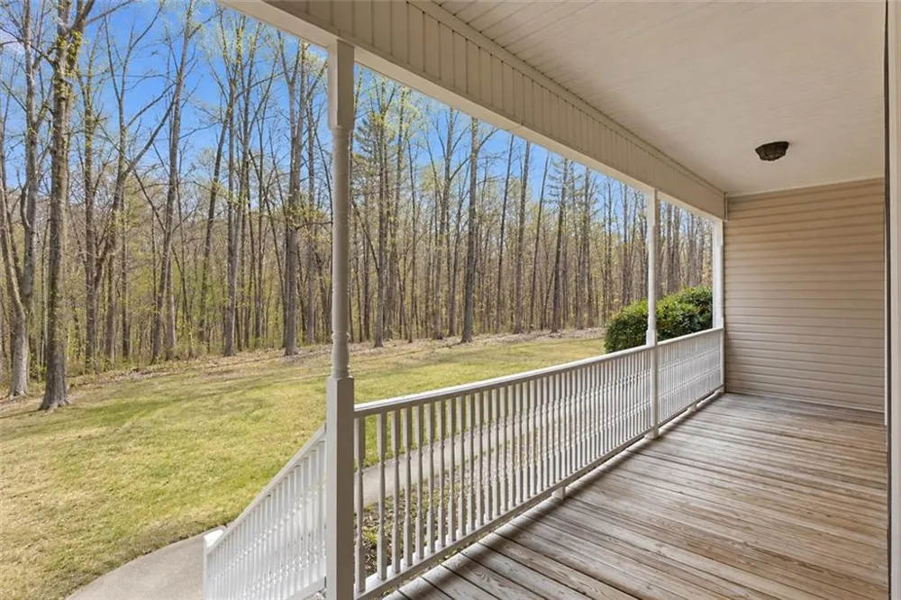875 Knox Bridge Highway White, GA 30184