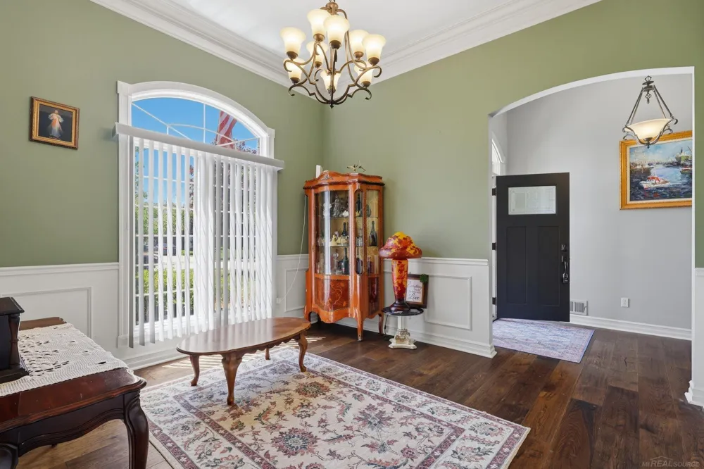 6241 Parliament Drive Washington Township, MI 48095