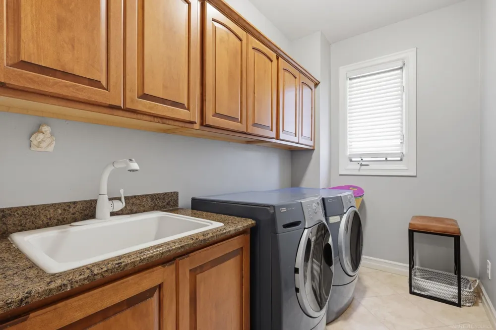 6241 Parliament Drive Washington Township, MI 48095