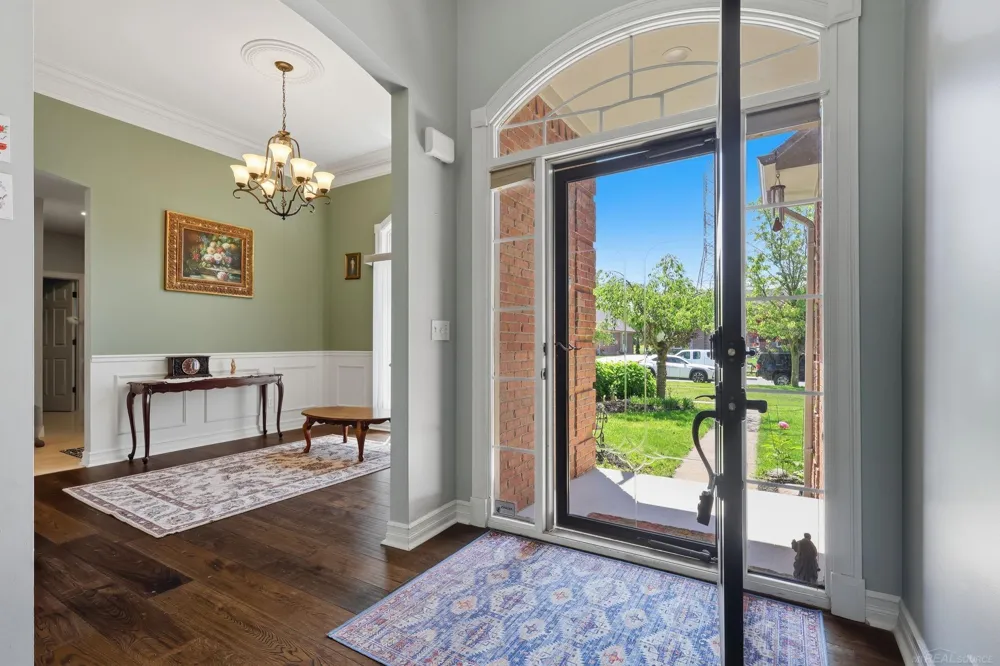 6241 Parliament Drive Washington Township, MI 48095