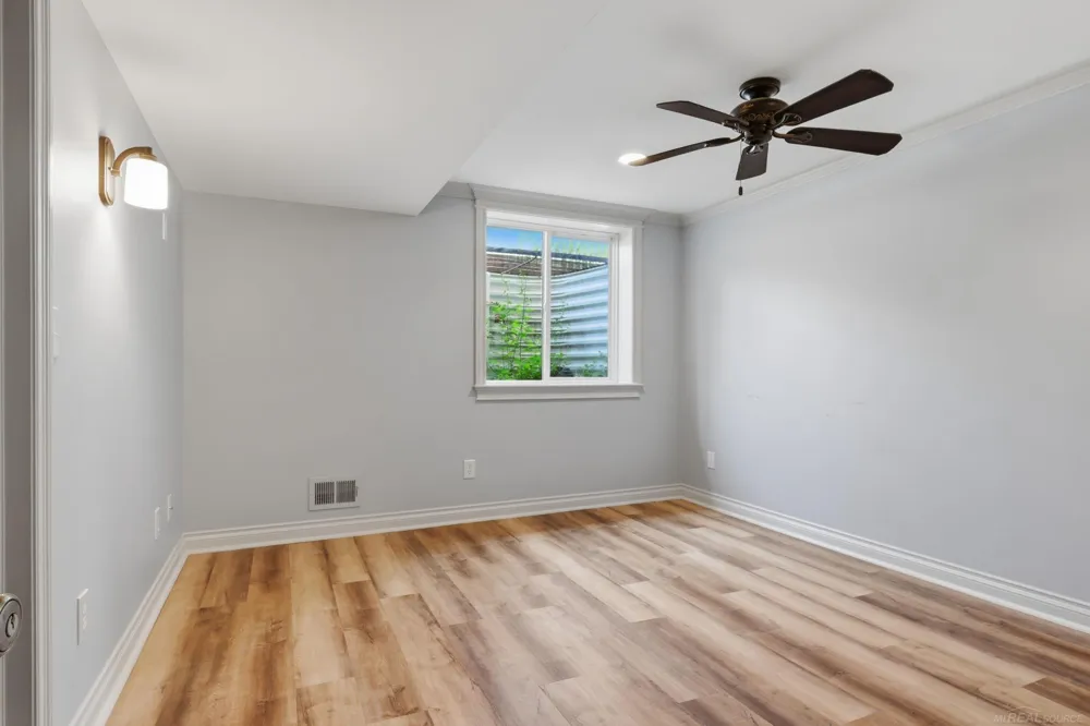 6241 Parliament Drive Washington Township, MI 48095