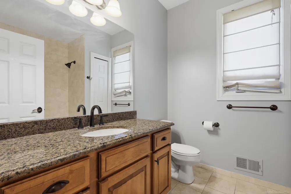 6241 Parliament Drive Washington Township, MI 48095