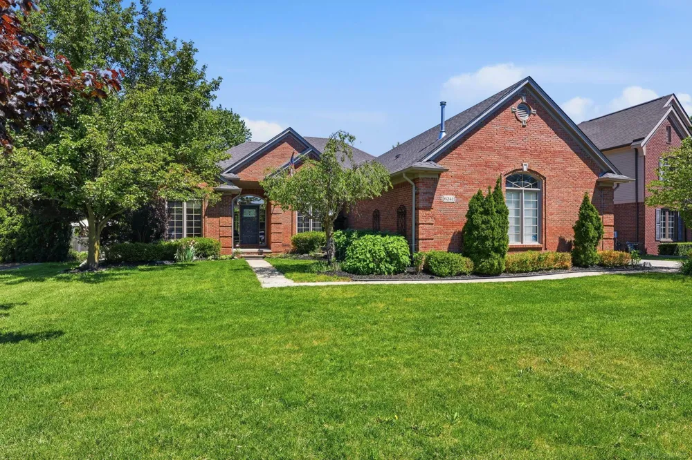 6241 Parliament Drive Washington Township, MI 48095