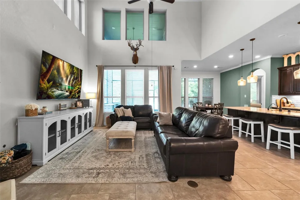 214 Reynosa Court Pinehurst, TX 77362