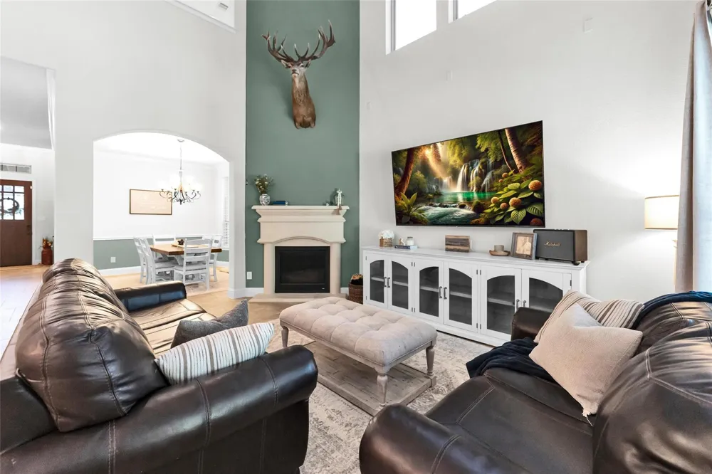 214 Reynosa Court Pinehurst, TX 77362