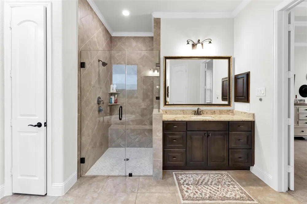 214 Reynosa Court Pinehurst, TX 77362
