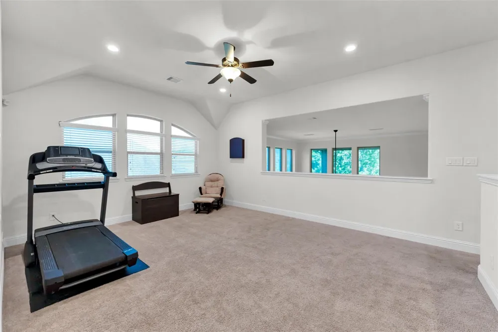 214 Reynosa Court Pinehurst, TX 77362