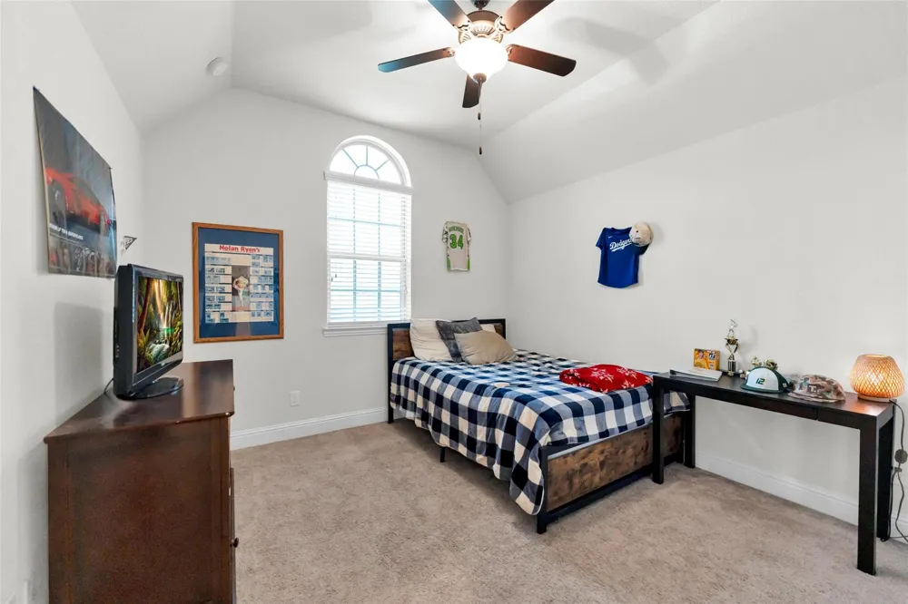 214 Reynosa Court Pinehurst, TX 77362