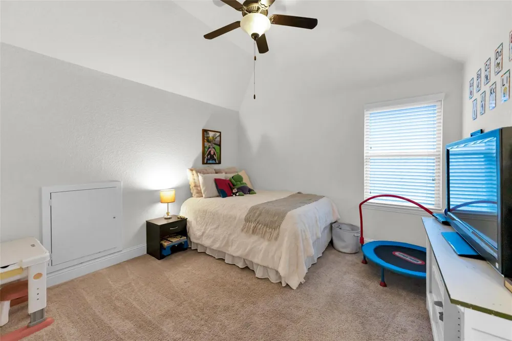 214 Reynosa Court Pinehurst, TX 77362