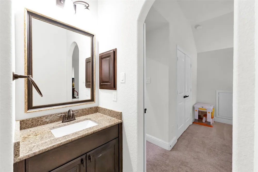 214 Reynosa Court Pinehurst, TX 77362