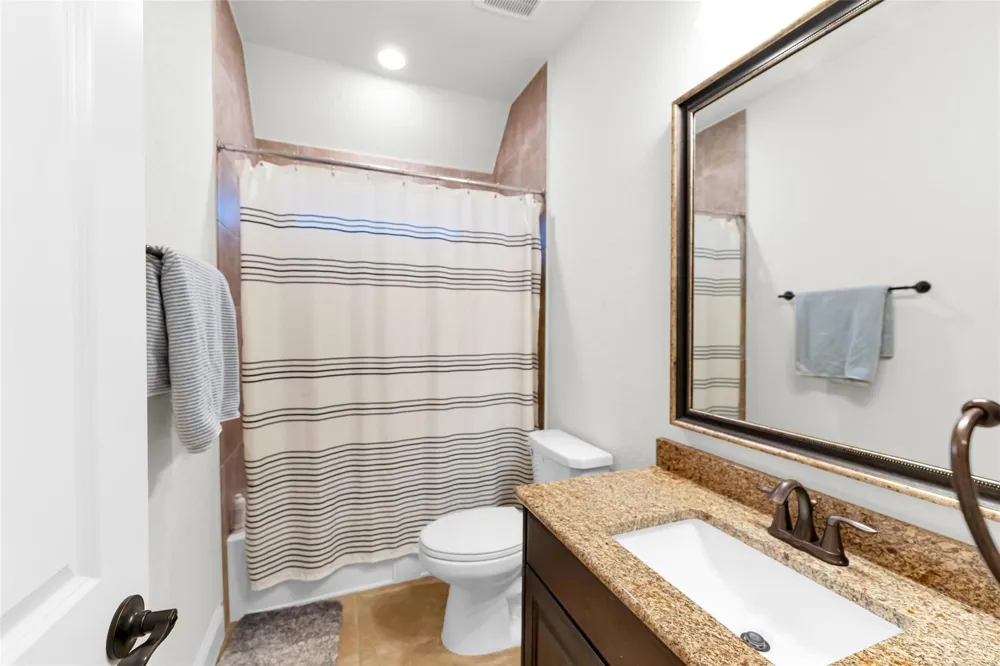 214 Reynosa Court Pinehurst, TX 77362