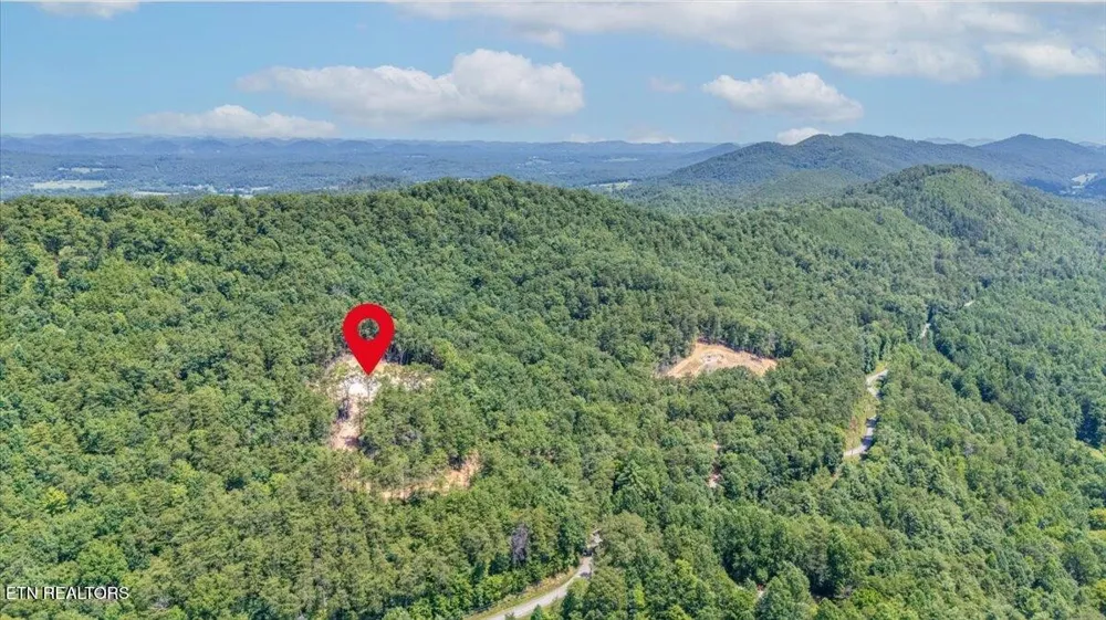 1200 Steer Creek Rd Tellico Plains, TN 37385