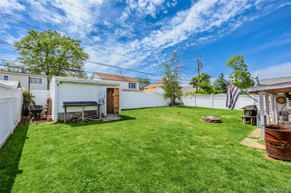 4236 Clarissa Road Bethpage, NY 11714
