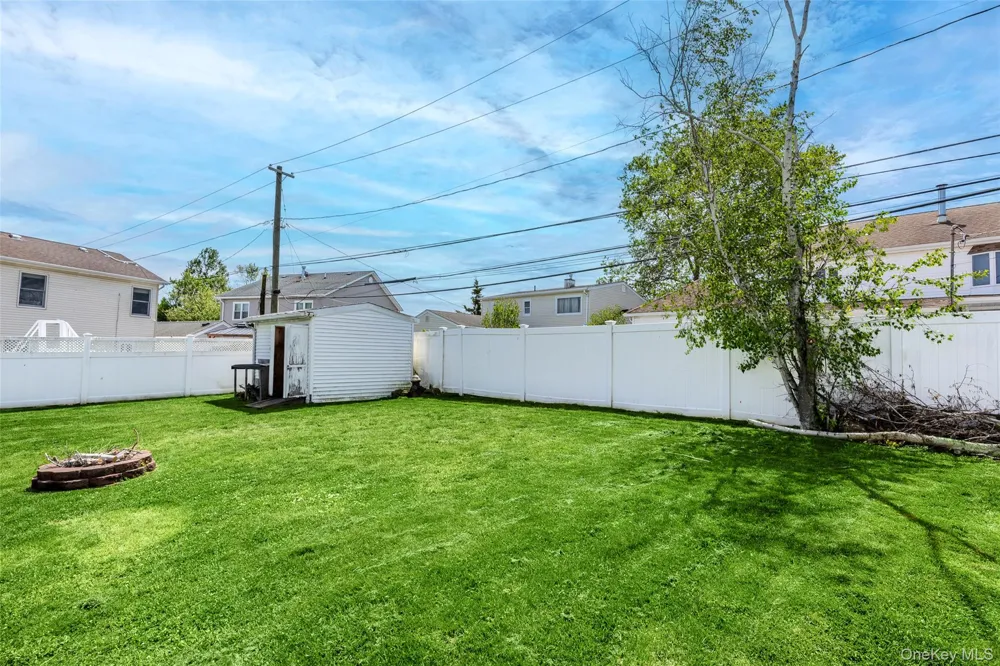 4236 Clarissa Road Bethpage, NY 11714