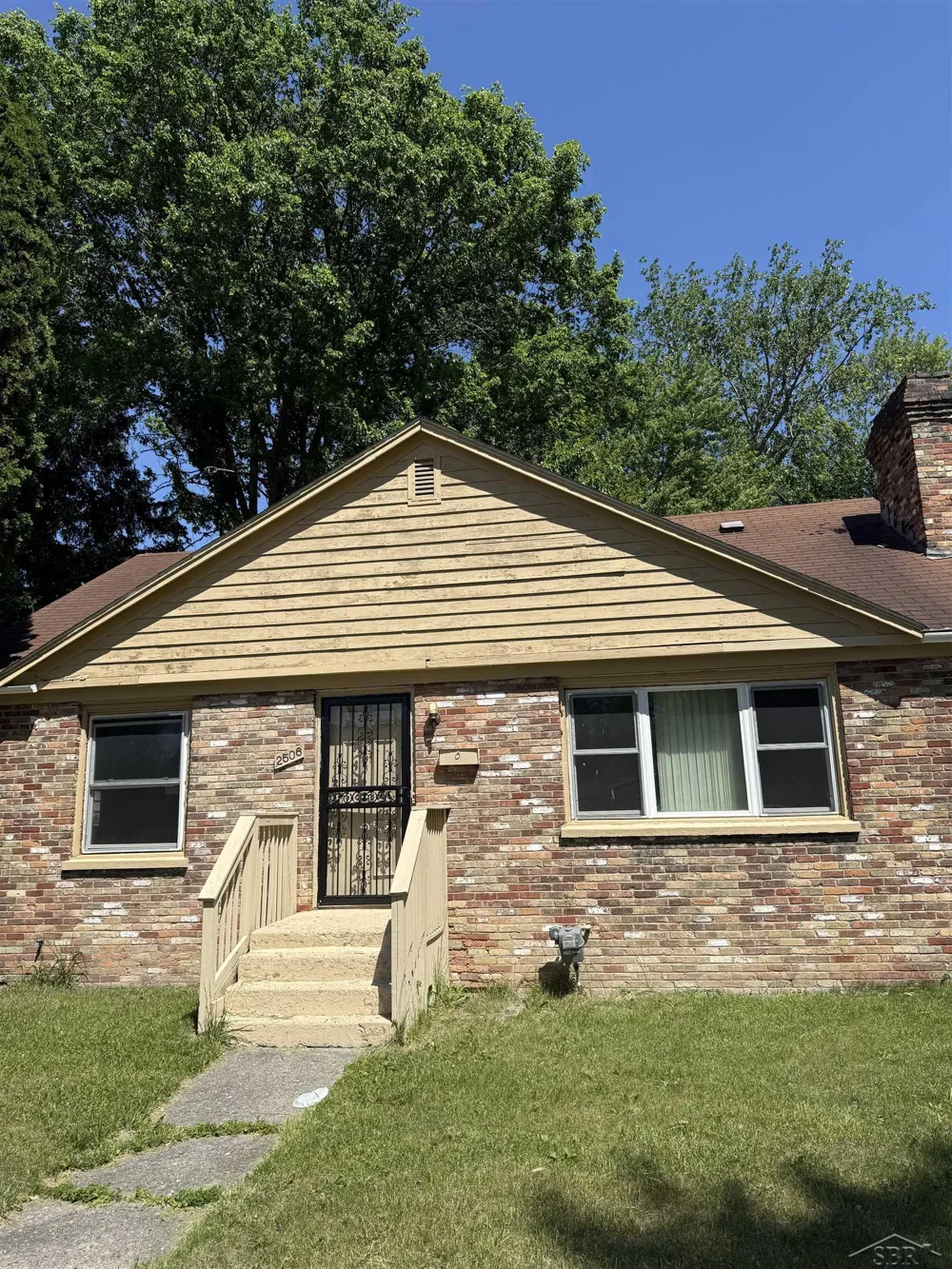 2506 Owen Street Saginaw City, MI 48601