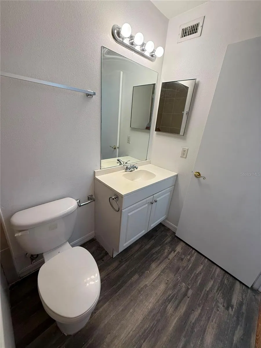 862 CARIBBEAN DRIVE #B Davenport, FL 33897