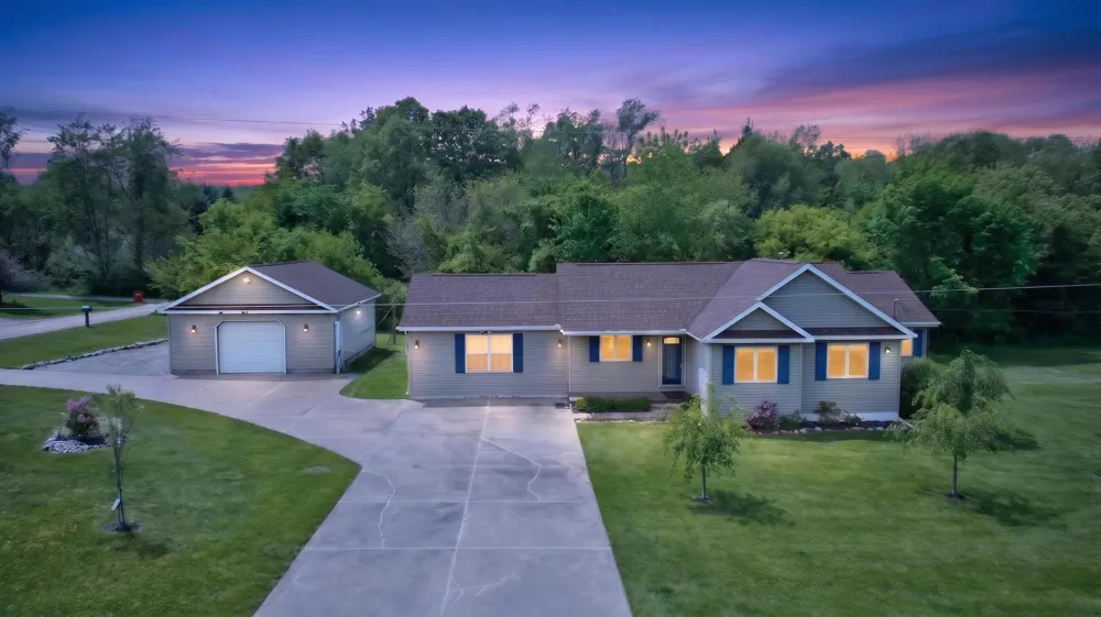 10740 Montview Drive Jerome, MI 49249