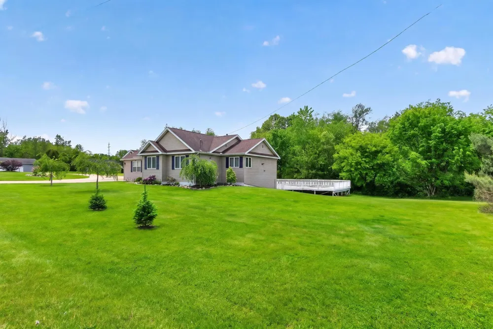 10740 Montview Drive Jerome, MI 49249