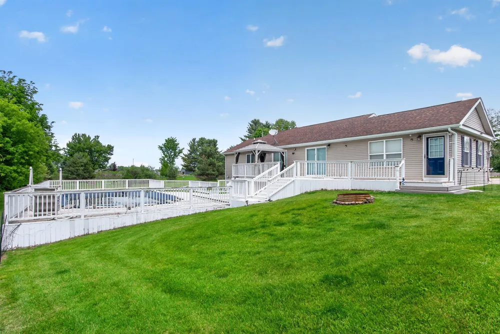 10740 Montview Drive Jerome, MI 49249