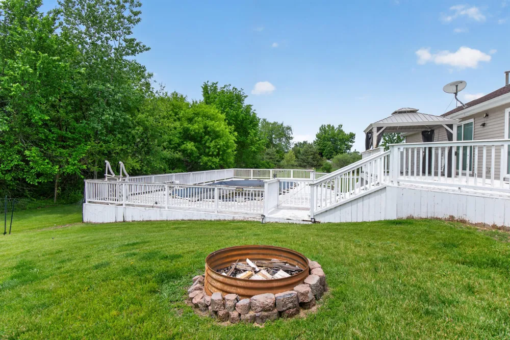 10740 Montview Drive Jerome, MI 49249