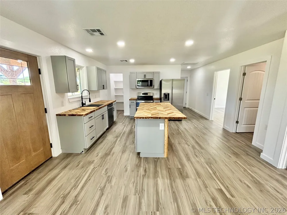 4 King Street Kinta, OK 74552