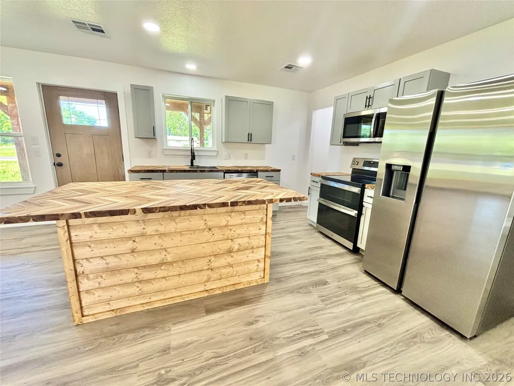 4 King Street Kinta, OK 74552