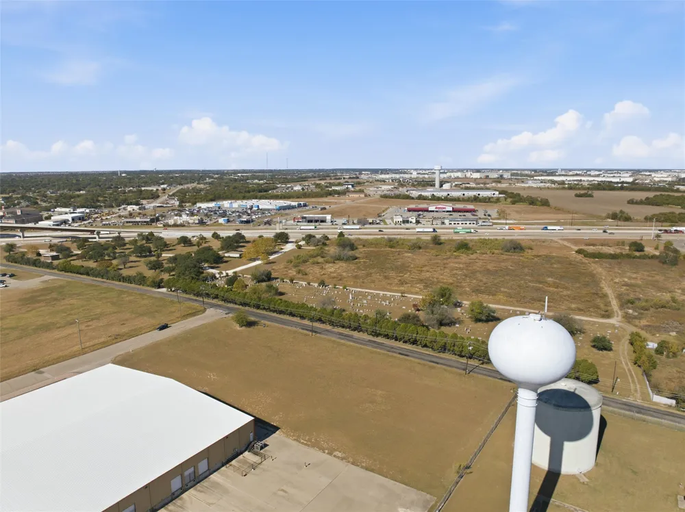 8093 Robinson Industrial Park Robinson, TX 76706