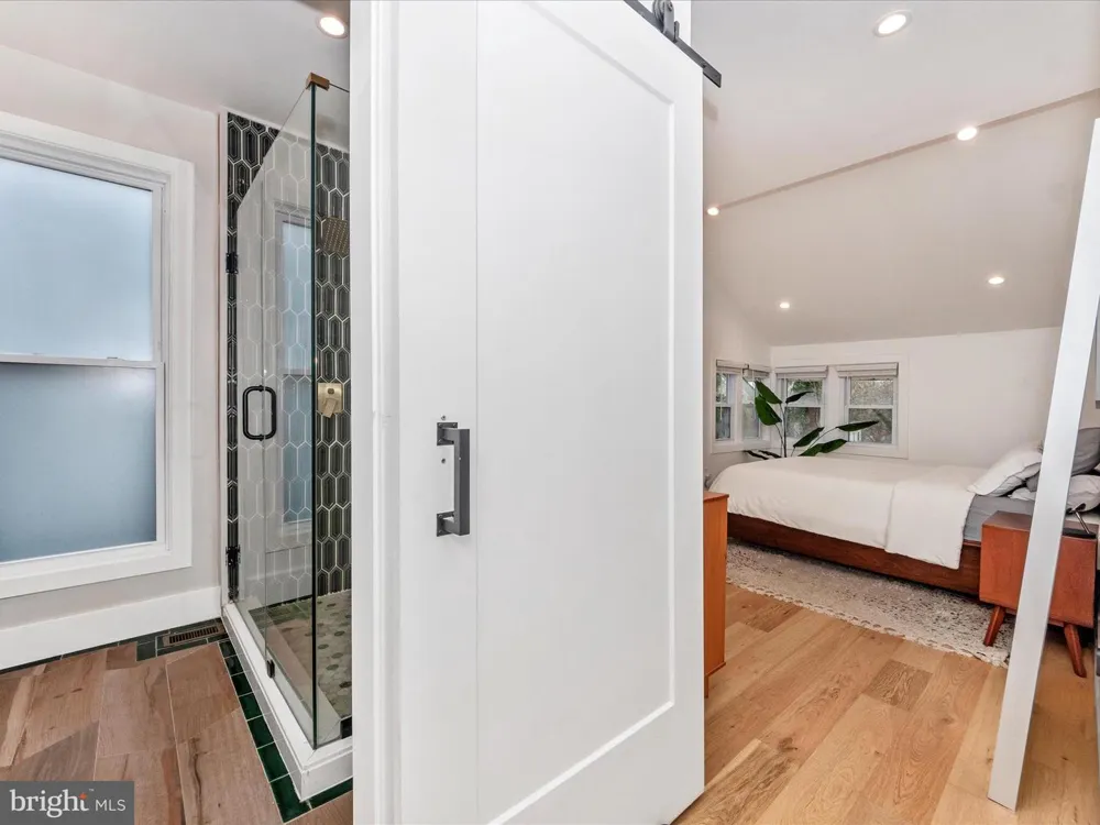 3016 THAYER STREET NE Washington, DC 20018