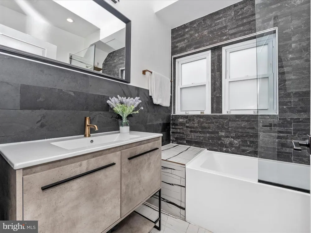 3016 THAYER STREET NE Washington, DC 20018