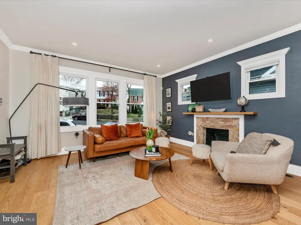 3016 THAYER STREET NE Washington, DC 20018