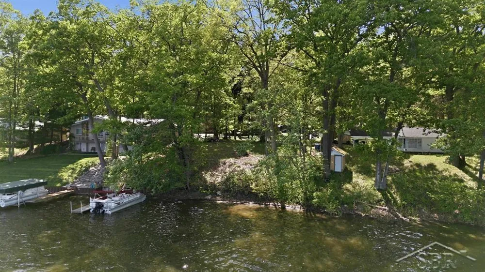 3340 Lakeside Drive Jerome Township, MI 48657