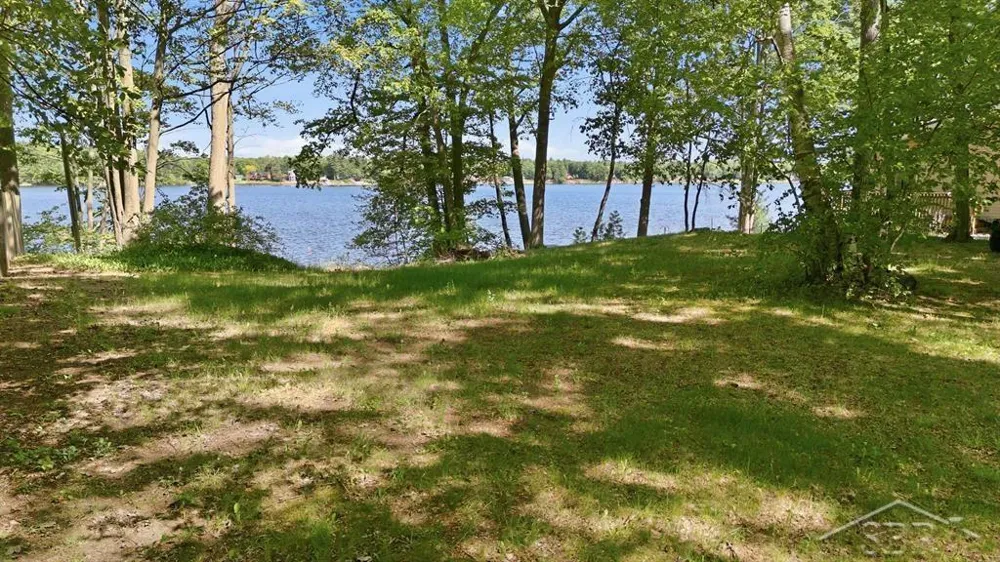 3340 Lakeside Drive Jerome Township, MI 48657