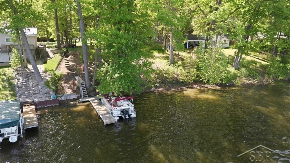 3340 Lakeside Drive Jerome Township, MI 48657