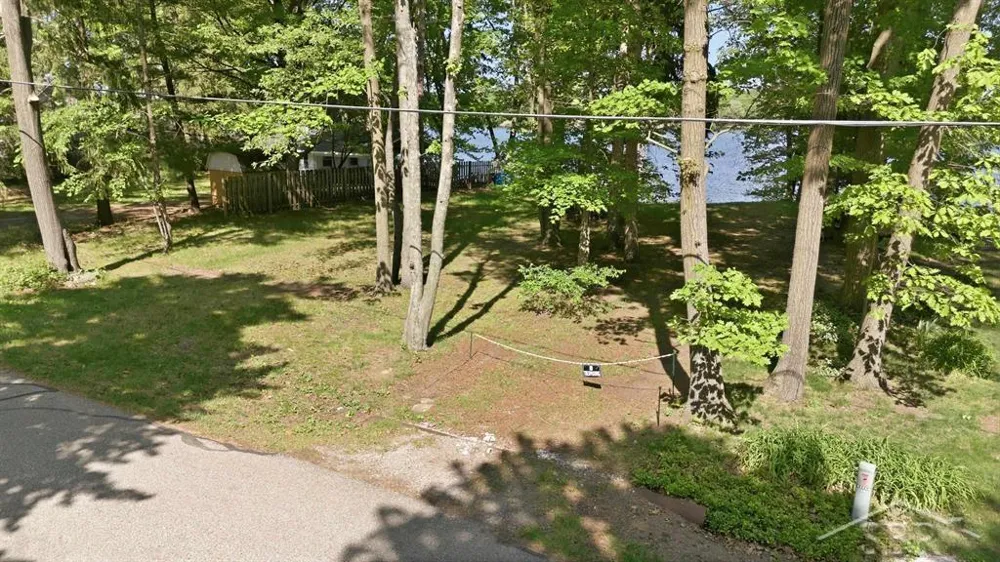 3340 Lakeside Drive Jerome Township, MI 48657