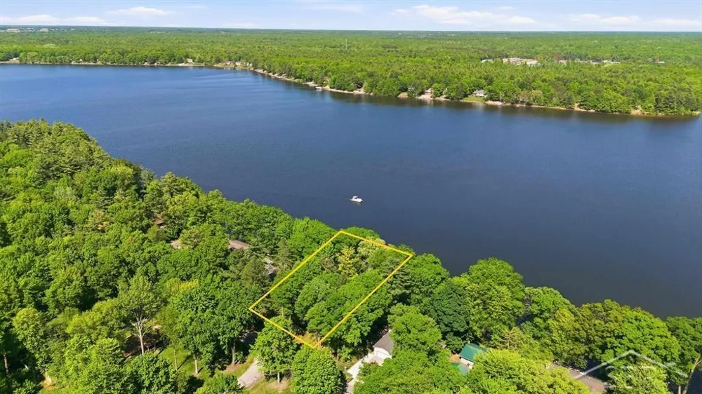 3340 Lakeside Drive Jerome Township, MI 48657